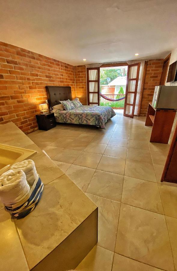 Finca Turistica De Alojamiento Rural Avalon Jardín Exteriör bild